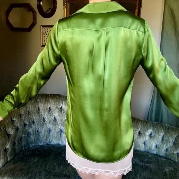 100% Silk Green Button Down Blouse Small Long Sleeve Quiet Luxury Workwear - Picture 4 of 12